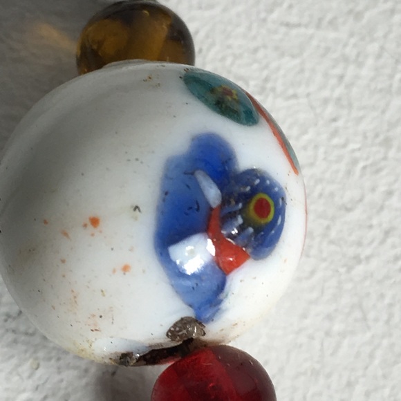 💓 Vintage Glass Murano Mosaic Milk Glass Earrings - Picture 5 of 8